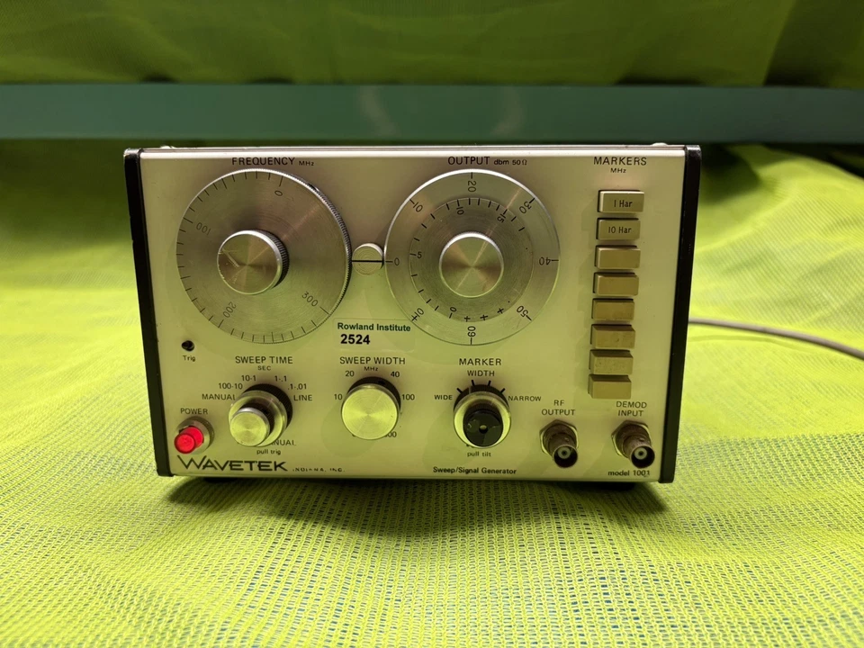 Generador de señal de barrido WAVETEK 1001 Foto 3 de 4