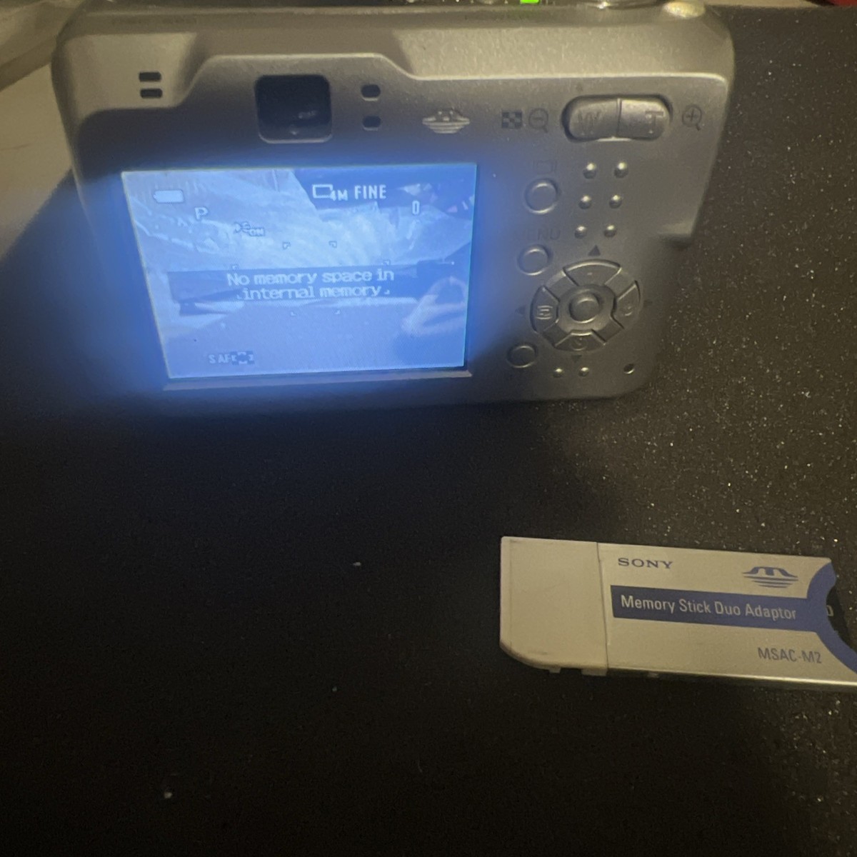 Sony Cyber-shot DSC-S90 4.1MP Digital Camera - Silver for Sony Cyber-shot DSC-S90 4.1MP Digital Camera - Silver for