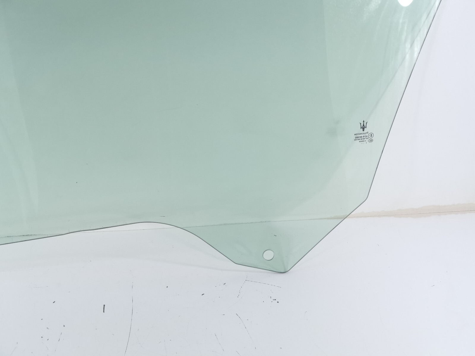 08-19 Maserati GranTurismo M145 Door Window Glass Front Right Passenger Side OEM