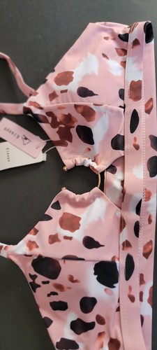 Tops Of bikini US Size L (10-12) Bust 38-40 inches Color: Pink. - Picture 5 of 6