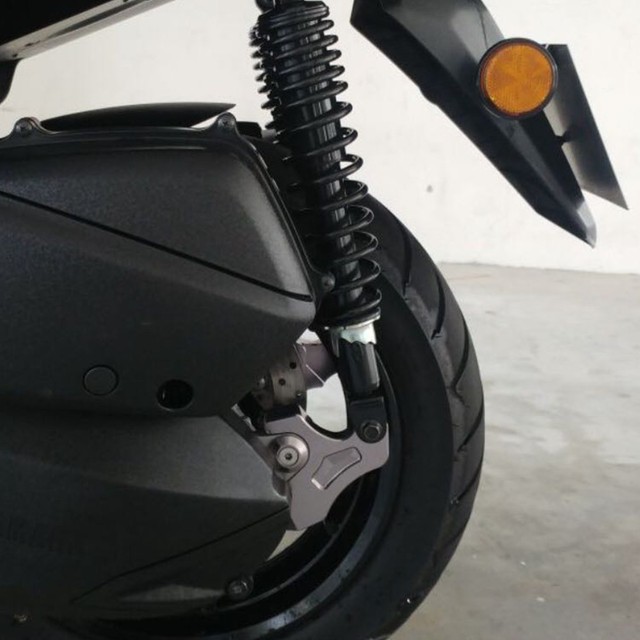 Motorcycle rear shock absorber adjust bracket for YAMAHA XMAX 250 300