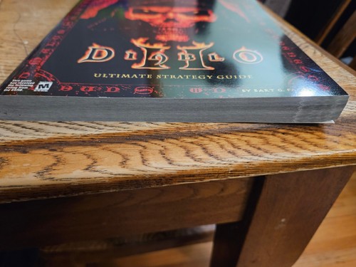Diablo 2 II Battle Chest PC Game Boxed Set-Expansion Set+Strategy Guide Its cool - Picture 7 of 9