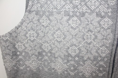 CROFT & BARROW Women's Gray Snowflake Fleece Vest SZ XL Full Zip Embroidered - Picture 4 of 9