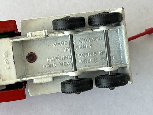 Matchbox Superfast No 71 Ford WRECKER TOW TRUCK ESSO Gasoline Oil NICE COND - Picture 10 of 10