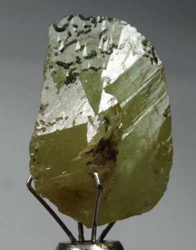 16 CARATS NATURAL TITANITE SPHENE CRYSTAL FROM PAKISTAN, (JP-137)