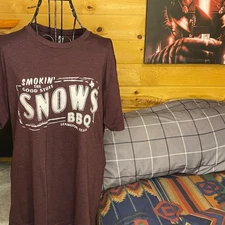 Smokin the Good Stuff Snows BBQ Lexington Texas Graphic T Shirt Large