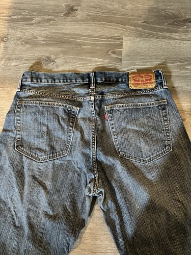 Levi's 559 Jeans Men's Size 36x32 Relaxed Straight Blue Denim Cotton Medium Wash - Picture 3 of 4