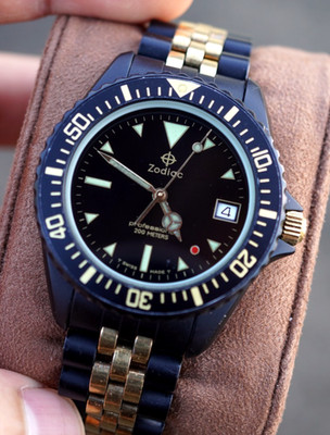 Vintage Zodiac Red Dot Professional 200M Divers Watch - Ref