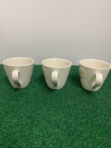 SeT Of 3 METLOX Poppytrail Sculptured Daisy Coffee Cups - Picture 5 of 15