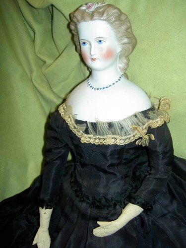 RARE antique 16" parian Dresden lady doll, molded blouse, ascot, snood EXCELLENT - Picture 15 of 15