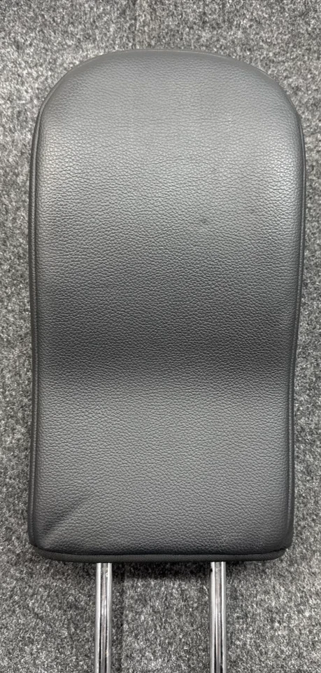 Reposacabezas MITSUBISHI OUTLANDER 2014 - Cuero Negro Código 5J1 Foto 3 de 4