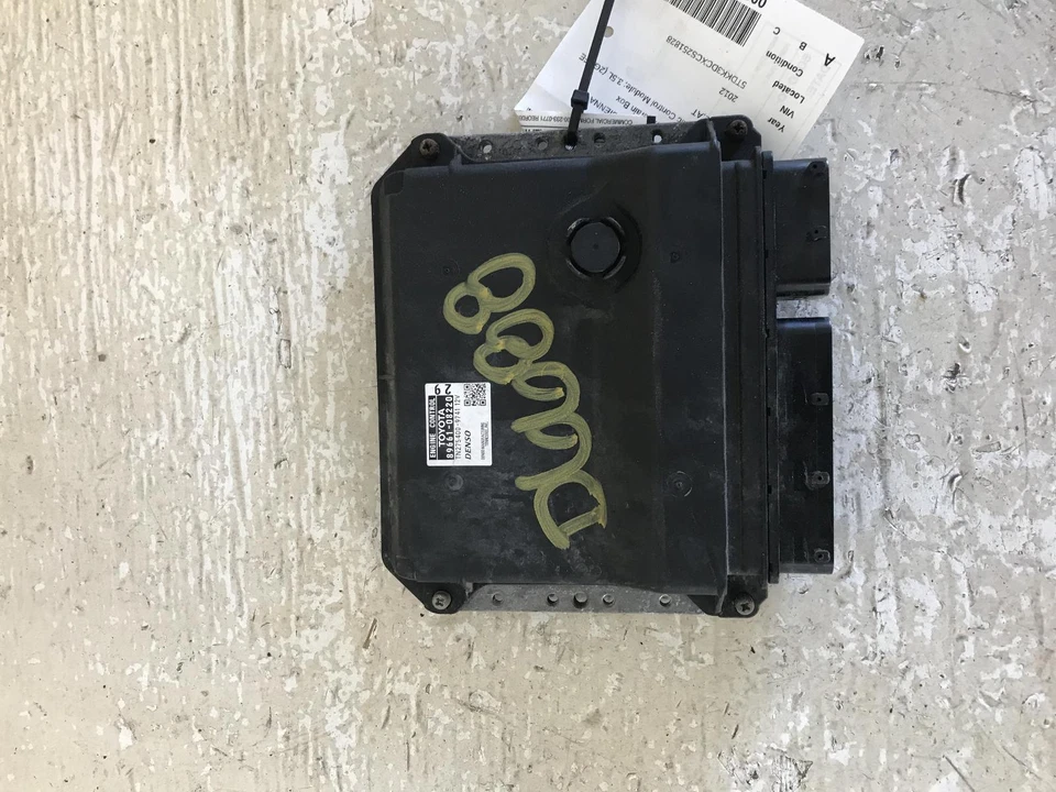 Módulo de control del motor usado (ECM) se adapta a: Toyota Sienna 2012 Mod de control electrónico Foto 3 de 4