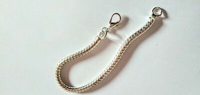 Schönes neues Armband Metall versilbert in Form von Schlangennetz