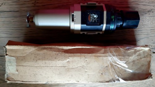 Regolatore filtro Miller W3000 gamma 7-120 max 140 opt 8n-m serie 9B - Foto 1 di 7