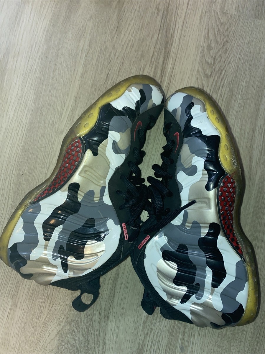 NIKE FOAMPOSITE ONE USED SIZE 9 FIGHTER JET WHITE BLACK HYPER RED