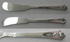 Royal Crest CASTLE ROSE 1942 Sterling 5-3/4" Flat Handle Butter Spreader NO MONO