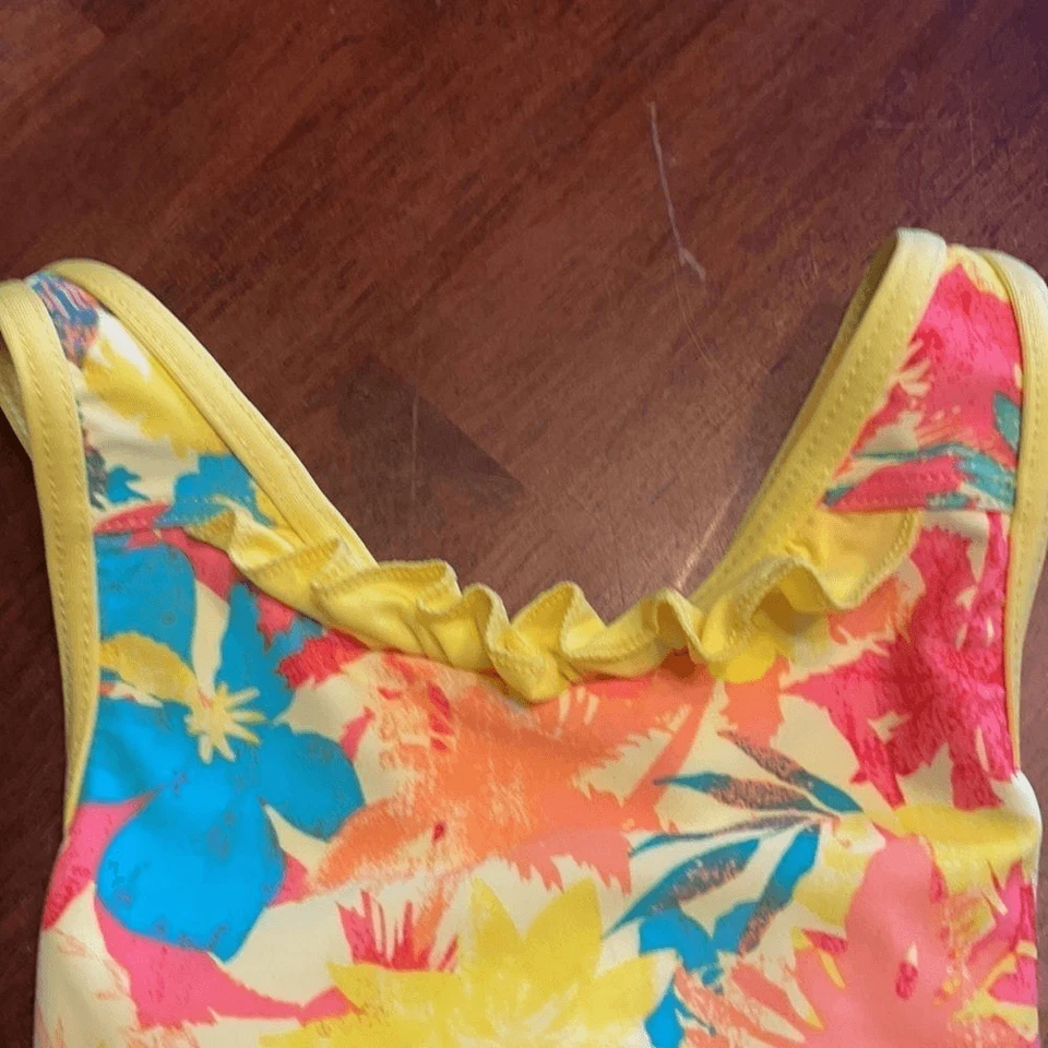 Traje de baño Patagonia 12-18 mos (4698). Nuevo con etiquetas Foto 2 de 4