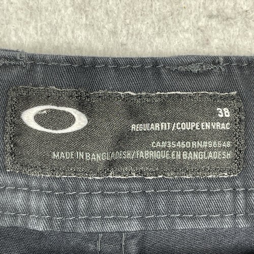 Oakley Shorts Mens 38 Blue Cargo Hiking Gorpcore Camping Golf Travel Vacation - Picture 3 of 9