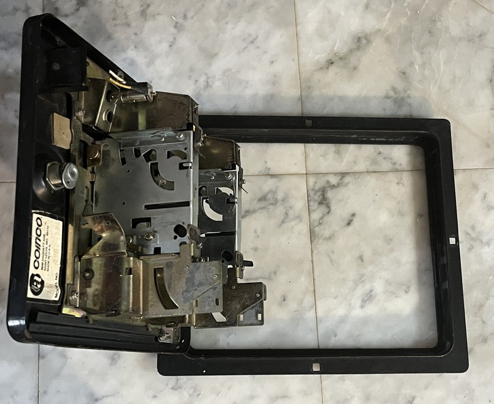 Vintage Williams Bally Pinball Arcade Game 2 Slot Coin Door With Coin