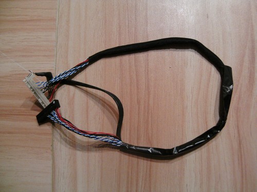 Hisense LED Fernseher 24 Zoll Model LHD24D33 SEU LVDS / T-Con Kabel