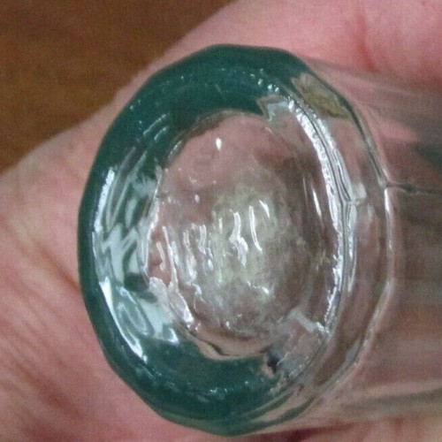 Vintage Aqua Glass Embossed Arbon Medicine Bottle - 第 5/6 張圖片
