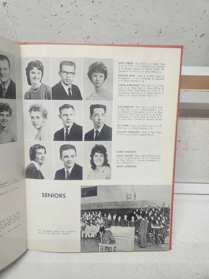 1961 Howland High School Yearbook Warren Ohio original hard cover