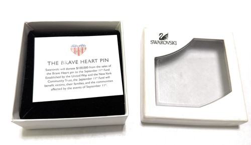 Broche prendedor bandera americana corazón valiente cristal Swarovski 1511277 con caja de regalo nuevo - Imagen 2 de 8