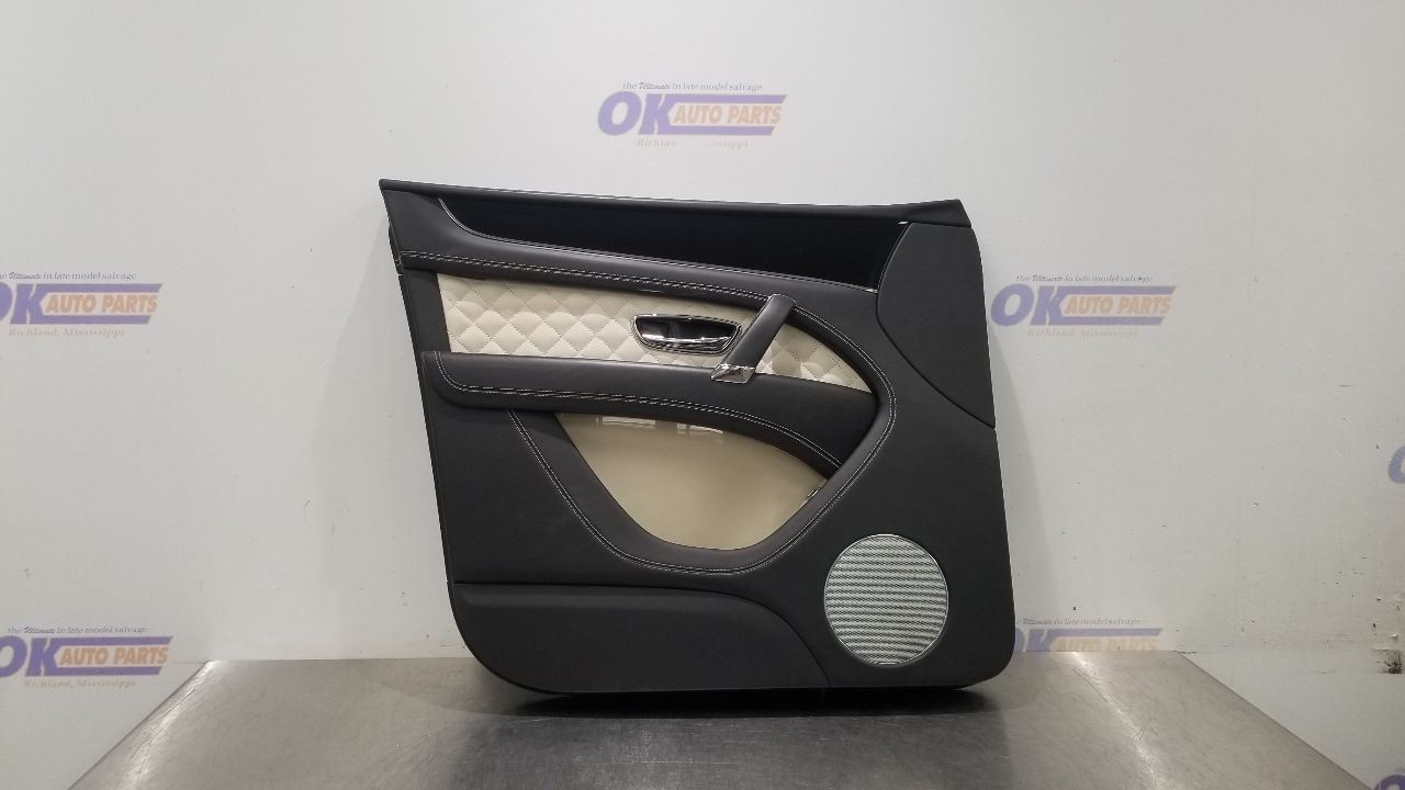 Bentley Bentayga Front Left Door panels Set White