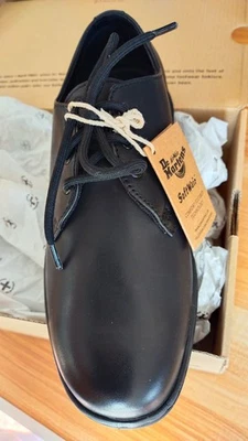 Chaussures DR MARTENS CAVENDISH BTS Taille 38 - NEUVES et A MOINS 50% !!!!! - Photo 1/4