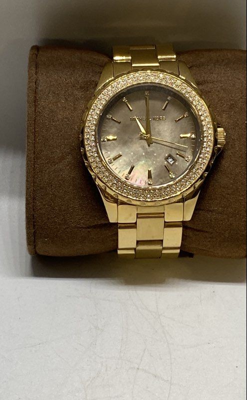 Women's Michael Kors Jet Set MOP Dial Crystal Bezel Stainless Steel 41mm Watch