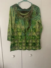 OLD WORLD LIVE&LOVE LINE WOMENS L MULTIPLE GREENS COLOR3/4 Sleeve R Neck XMAS