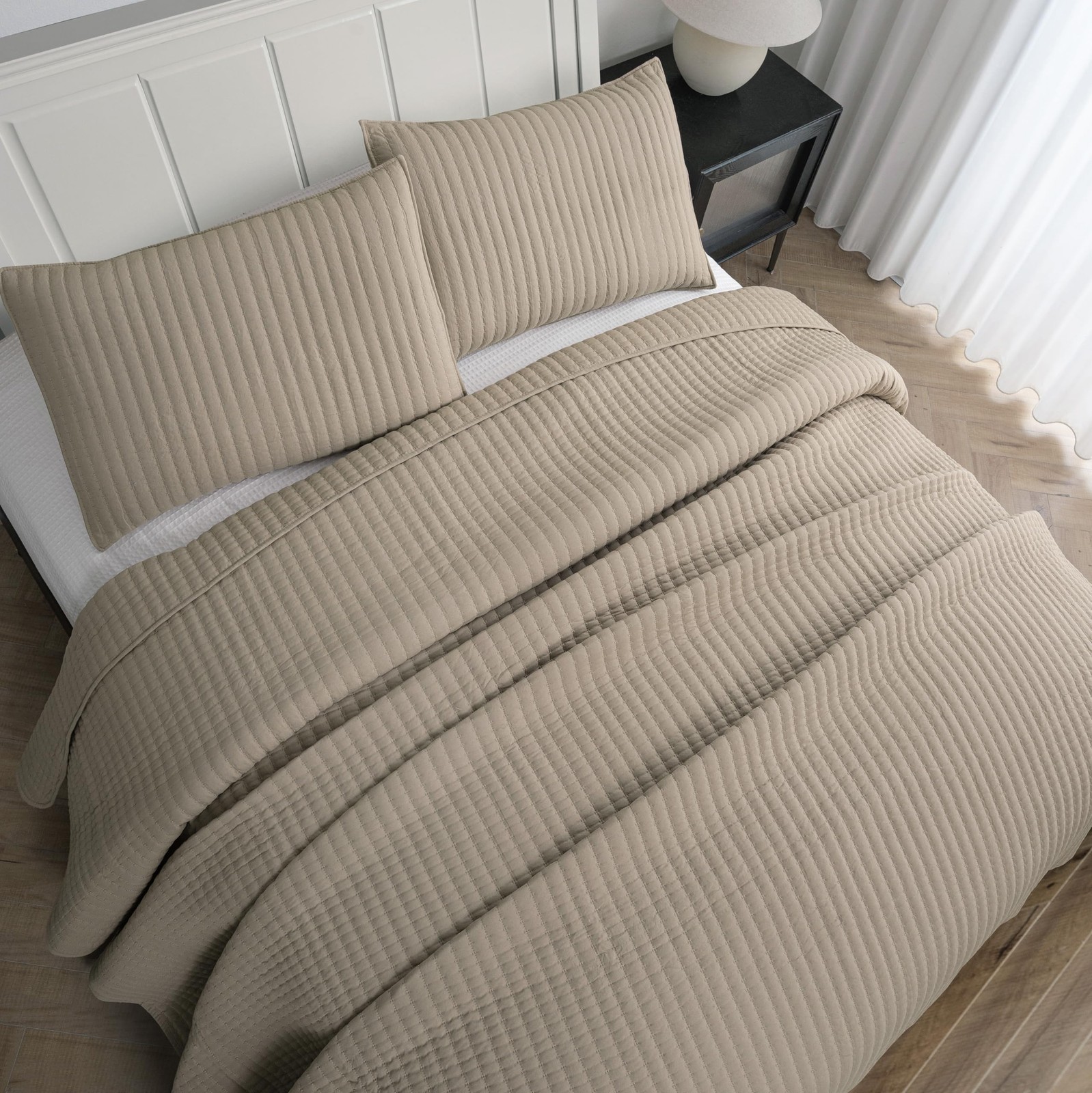 Light Taupe Queen Size Quilt Bedding Sets with Pillowcases,Lightweight for Al...