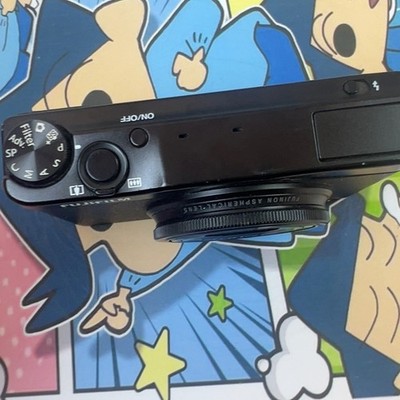 FUJIFILM XQ2 Digital Camera 12.0 MP 4x Optical Zoom English