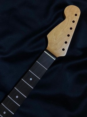 Stratocaster Lefty Neck (50) Roasted Rose Nature Color