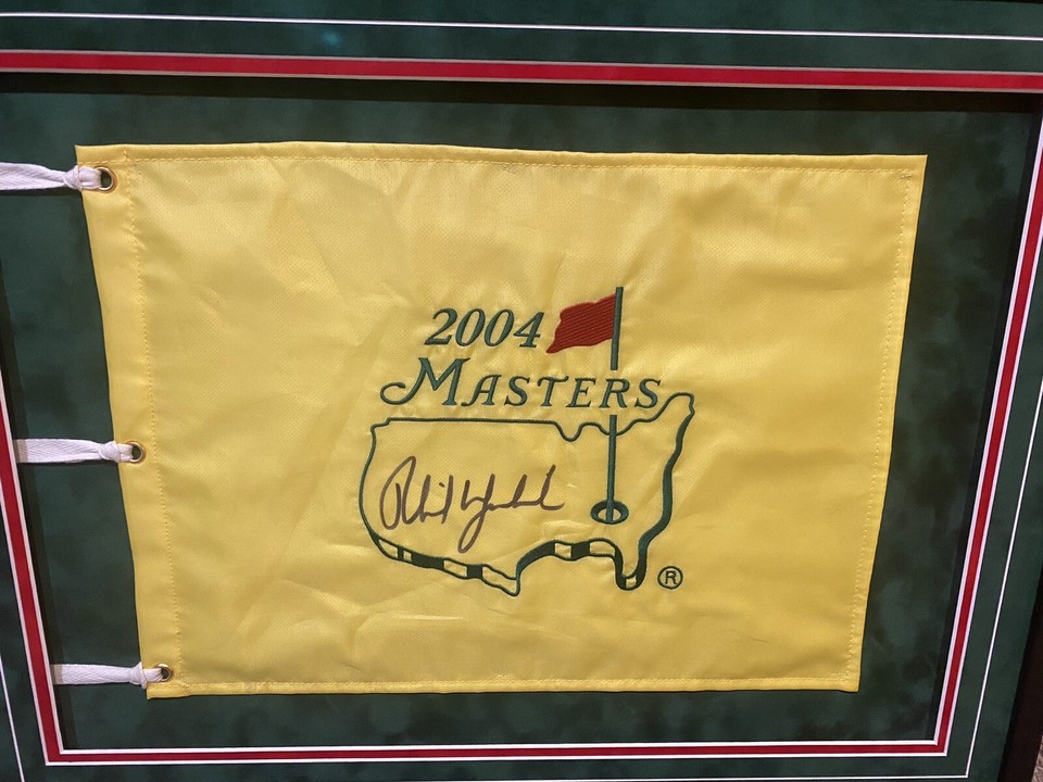 PHIL MICKELSON Signed 2004 MASTERS Golf Flag COA Custom Framed With