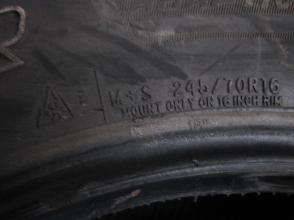 1 Reifen Cooper Discoverer AT3, 245/70 R16 107T, M+S Schneeflocke, DOT 1018 *NL - Bild 2 von 4