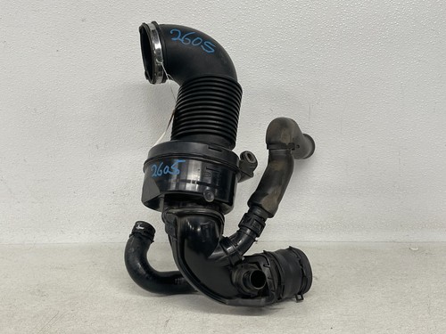 ⭐15-19 LAND ROVER DISCOVERY SPORT AIR INTAKE RESONATOR HOSE DUCT OEM LOT2605 - Picture 2 of 9