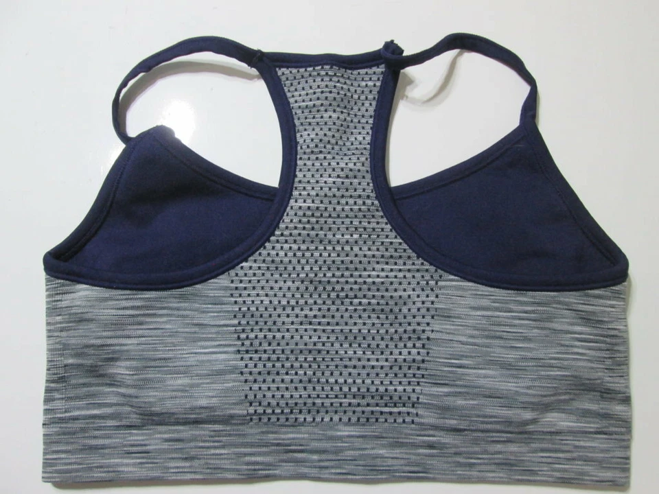 Sujetador deportivo Danskin Now talla L gris/azul marino inalámbrico sin forro espalda deportiva pulóver gimnasio Foto 2 de 4