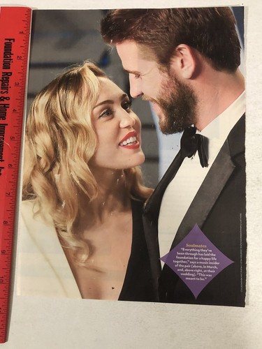 Imagen pinup efímera de la revista Miley Cyrus Liam Hemsworth - Imagen 2 de 2