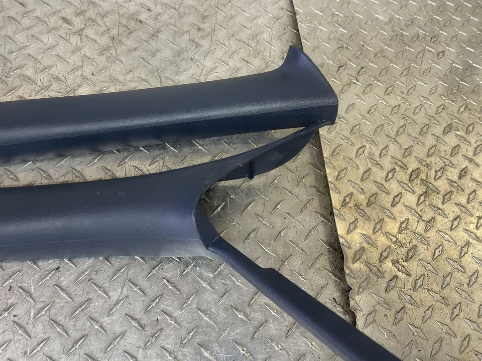 Juego de molduras de pilar Buick Roadmaster LH RH A 1991-1993 AZUL OEM Foto 2 de 4