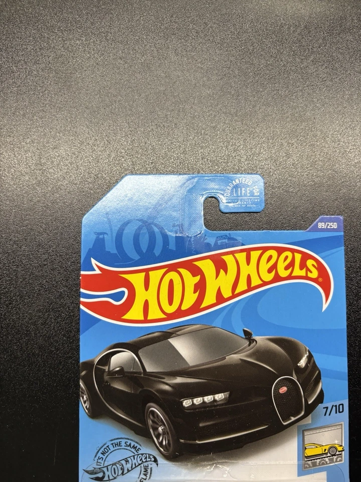 Lote Bugatti Hot Wheels. Chiron, Veyron, EB110 SS Foto 3 de 4
