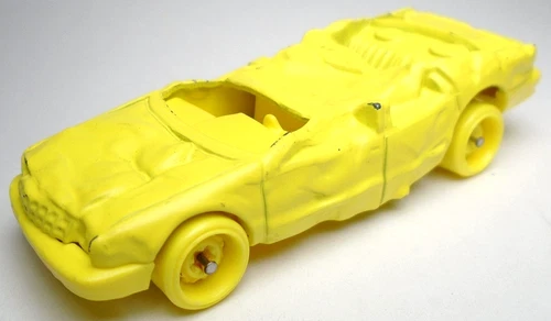 2020 HOT WHEELS HW MONSTER TRUCKS SUDDEN STOP YELLOW 1:64 DIECAST 3" CRUSHED CAR