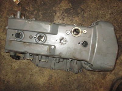 Johnson/Suzuki 140hp 4 stroke outboard cylinder head