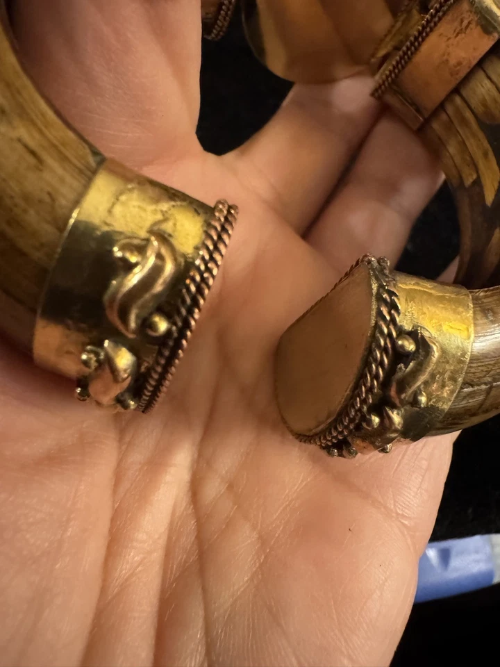 Brazalete Brazalete TARA MESA Ágata y Hueso Azul Teñido Ventana Drusy Ágata  Foto 4 de 4