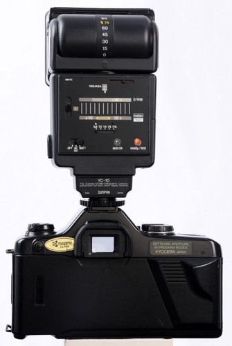 Yashica 108 Multi Program 35mm Film SLR c/w MC Zoom 28-80mm Lens & B 3600 DX Kit - Picture 5 of 11