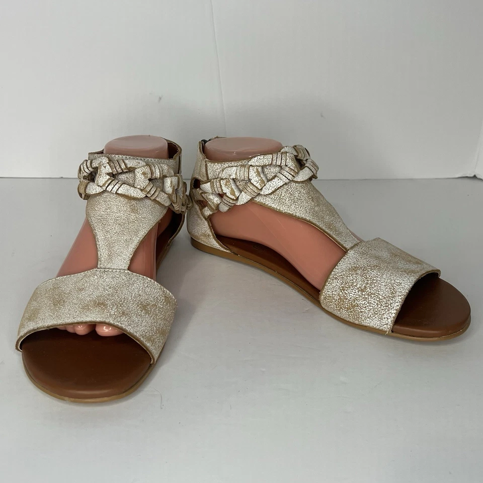 NWOB! Naughty Monkey Loop D Loop Off White Open Toe Women's Flat Sandals SZ 9.5 - Image 2 of 4