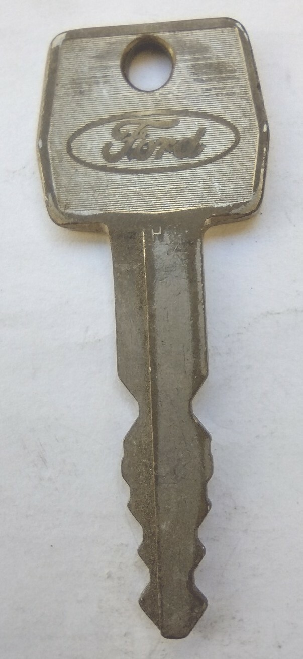 Vintage Ford H Family Car Key Replacement Lock 2-1/4 Inch Automotive