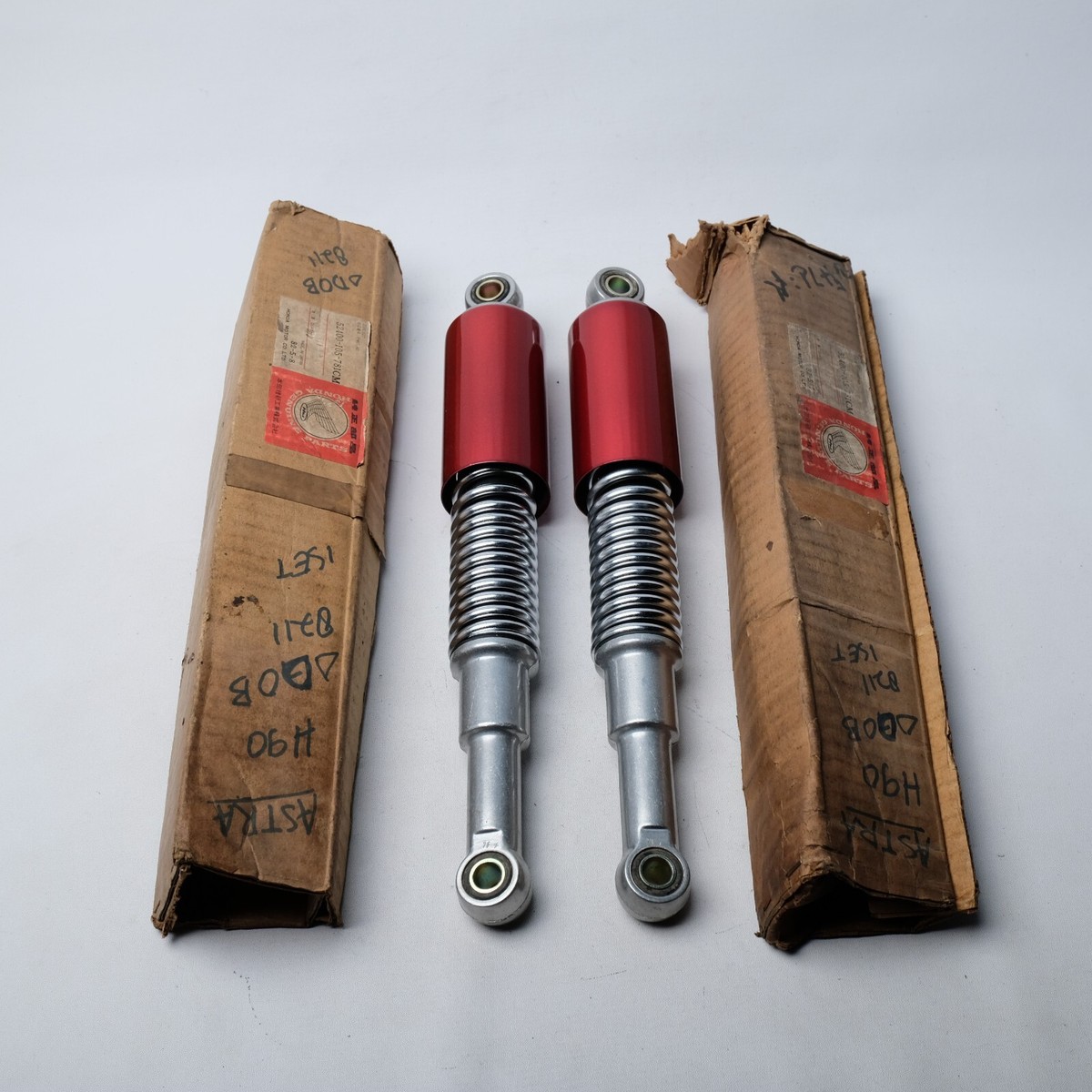 Honda S90Z Fits S90 CL90 Rear Shock Cushion Absorber Red Nos