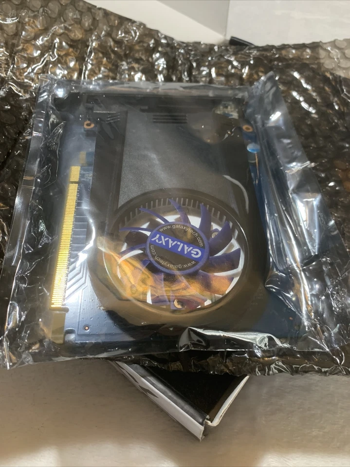 Tarjeta de gráficos de video Galaxy Nvidia Geforce 210 1 GB DDR2 PCI-E HDMI VGA DVI Foto 3 de 4