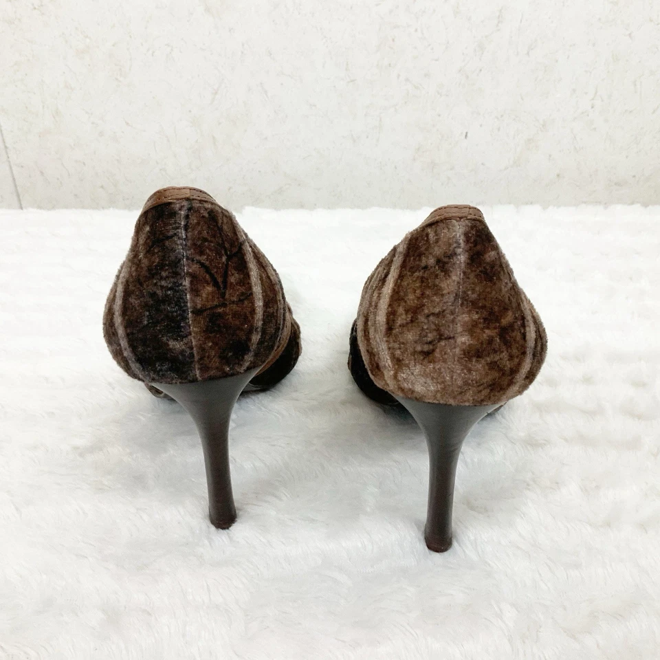 Carlos Santana Being Marrón Terciopelo Aplastado Punta Tacones Talla 9 Estrás Foto 3 de 4